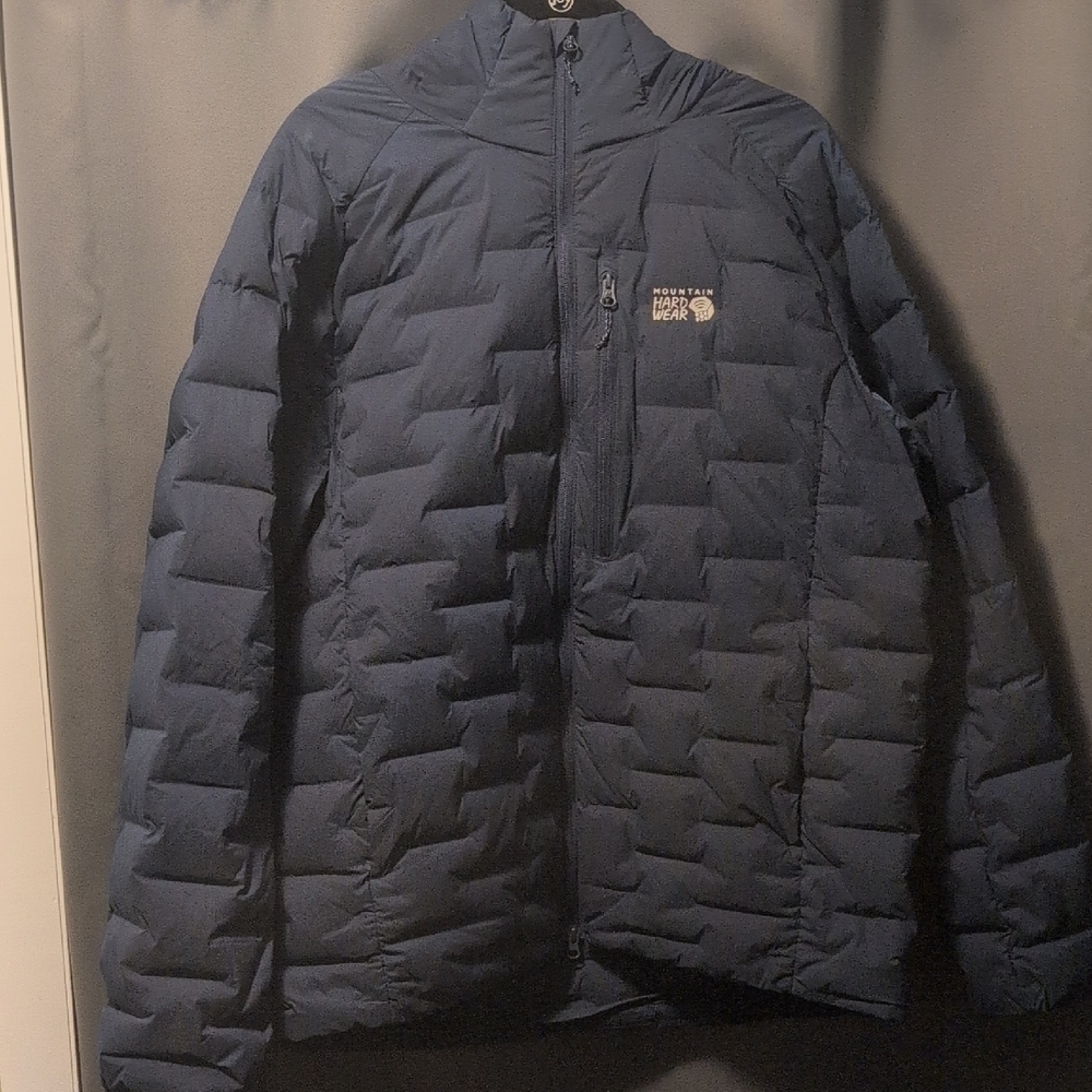 Mountain Hardwear Men's Dark Blue Puffer Jacket